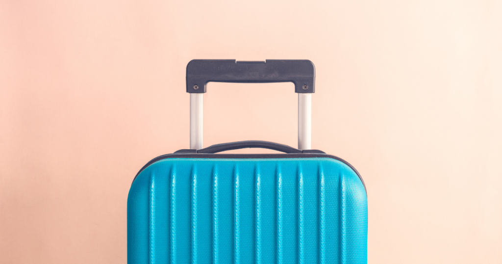 ジブリパーク周辺ホテルや宿泊付きプランをイメージした旅行風画像