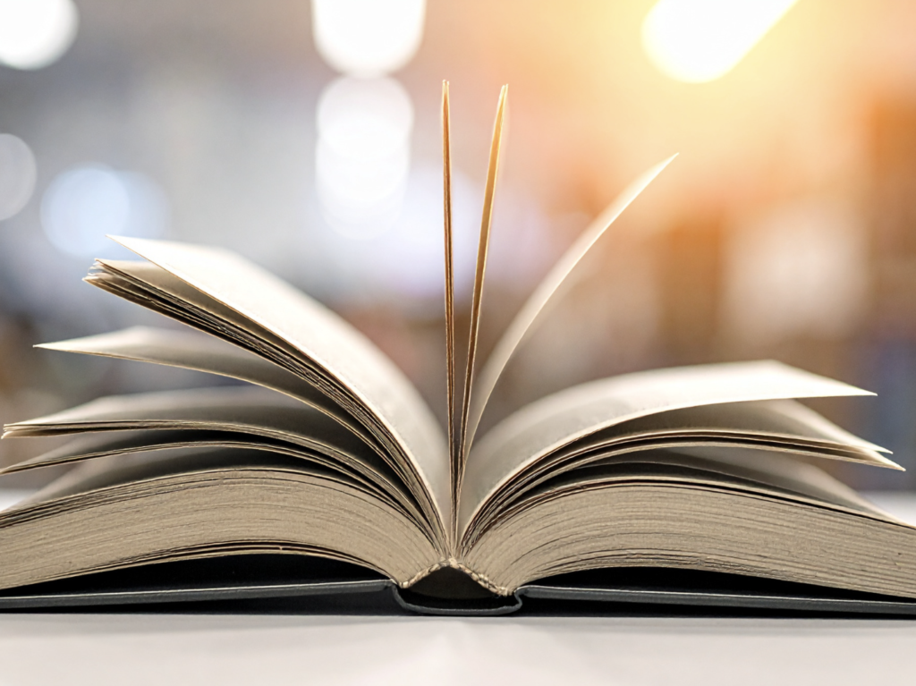 原作小説のページをめくるイラストでキキのその後を表す画像